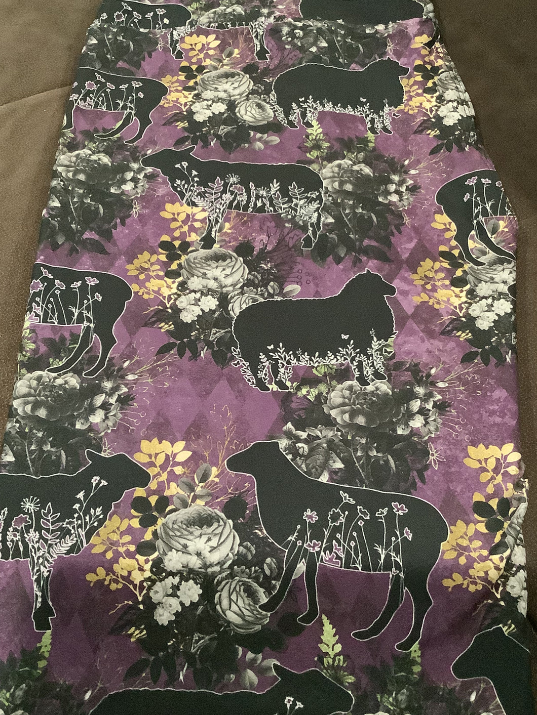 QN 19 Liquidation: Queen Size Custom Legging