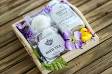 Load image into Gallery viewer, Bath Collection Gift Sets - Oily BlendsBath Collection Gift Sets
