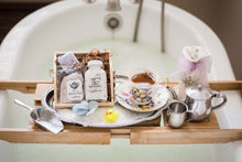 Load image into Gallery viewer, Bath Collection Gift Sets - Oily BlendsBath Collection Gift Sets
