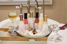 Load image into Gallery viewer, Wine Scented Bath Salts - Oily BlendsWine Scented Bath Salts
